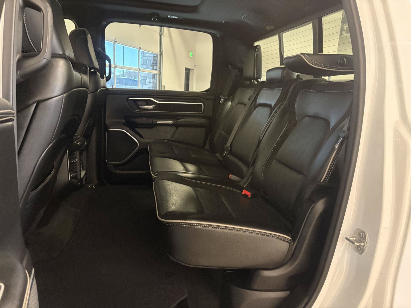Used 2024 RAM 1500 Laramie AWD/4WD image 46