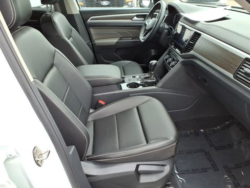 Used 2023 Volkswagen Atlas SE FWD image 11