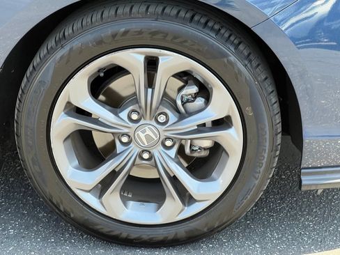 Used 2024 Honda Accord EX image 15