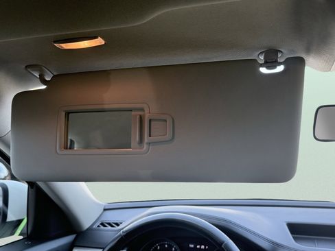 Used 2019 Volkswagen Atlas SE image 67