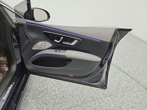 Certified 2022 Mercedes-Benz EQS 580 4MATIC Sedan image 20