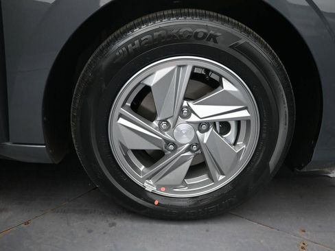 New 2026 Hyundai Elantra SE image 28