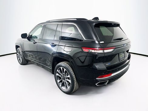 Used 2022 Jeep Grand Cherokee Overland w/ Luxury Tech Group IV image 5