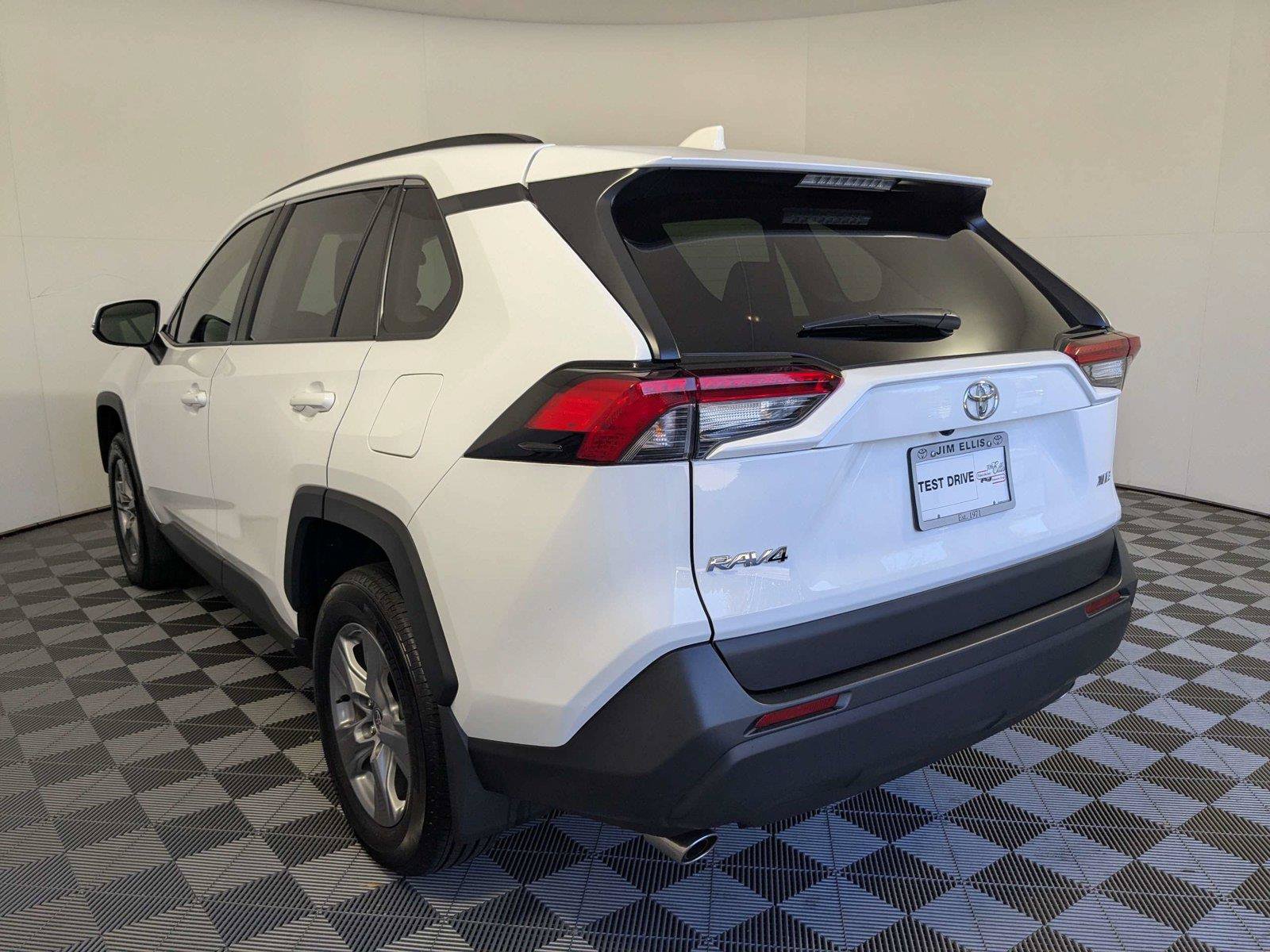 Certified 2025 Toyota RAV4 XLE w/ Convenience Package FWD image 7