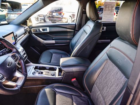 Used 2022 Ford Explorer Timberline image 18