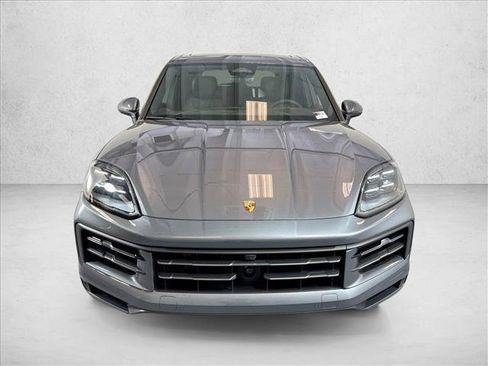 Used 2026 Porsche Cayenne AWD/4WD image 6