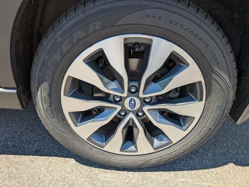 Used 2024 Subaru Outback Limited AWD/4WD image 12