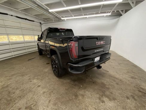 Used 2025 GMC Sierra 3500 AT4 w/ AT4 Premium Plus Package image 4
