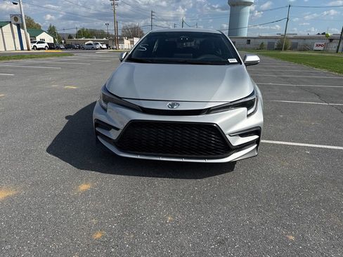 Used 2025 Toyota Corolla SE FWD image 5