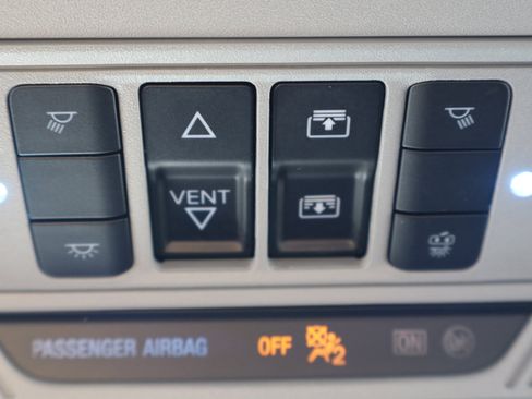 Used 2023 Ford Explorer XLT w/ Equipment Group 202A image 27