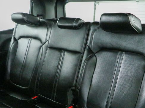 Used 2023 Jeep Wagoneer Series II w/ Convenience Group I AWD/4WD image 28