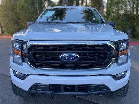 Used 2023 Ford F150 XLT w/ Trailer Tow Package image 9