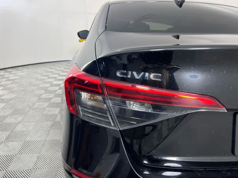 Used 2023 Honda Civic Sport image 11