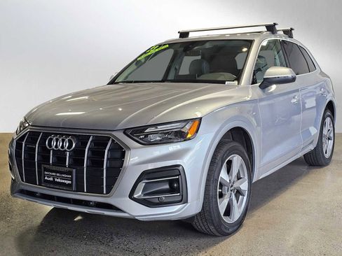 Used 2023 Audi Q5 2.0T Premium Plus w/ Premium Plus Package AWD/4WD image 3