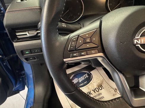 Used 2024 Nissan Sentra SR FWD image 11