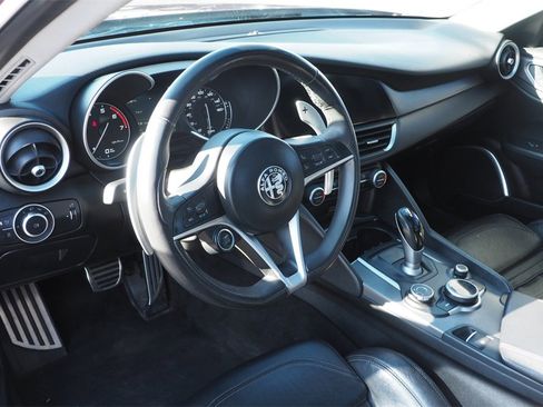 Used 2018 Alfa Romeo Giulia Ti Sport w/ Quick Order Package 22U Sport image 10