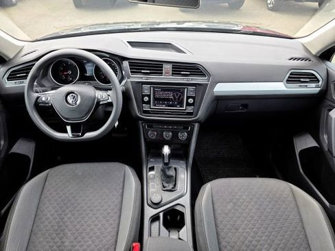 Used 2019 Volkswagen Tiguan S w/ 3rd Row Seat Package AWD/4WD image 9