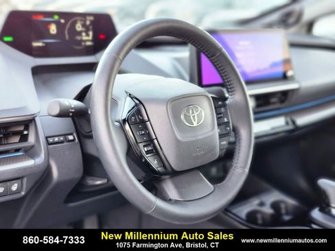 Used 2023 Toyota Prius Limited image 19