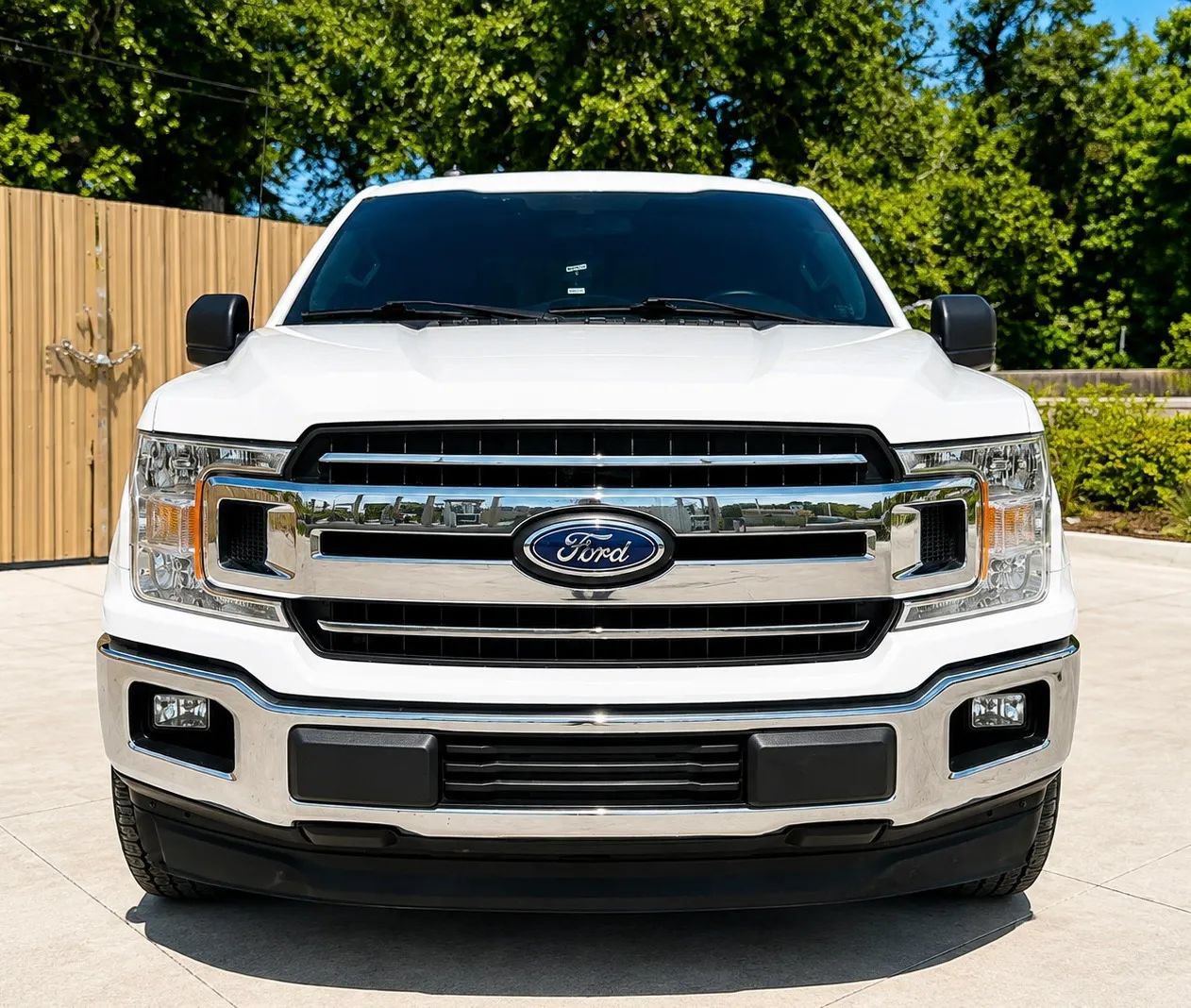 Used 2018 Ford F150 XLT RWD image 2
