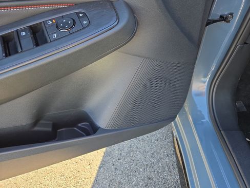 New 2026 Nissan Sentra SR w/ Floor Mat Package FWD image 32