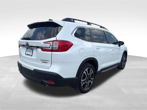 Used 2024 Subaru Ascent Limited w/ Technology Package AWD/4WD image 5