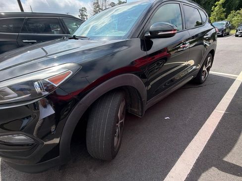 Used 2016 Hyundai Tucson Limited w/ Option Group 03 AWD/4WD image 2