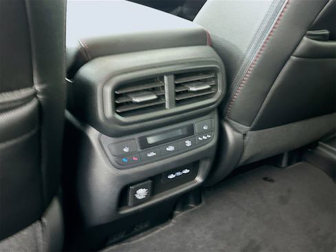 Used 2024 Honda Passport Black Edition image 29