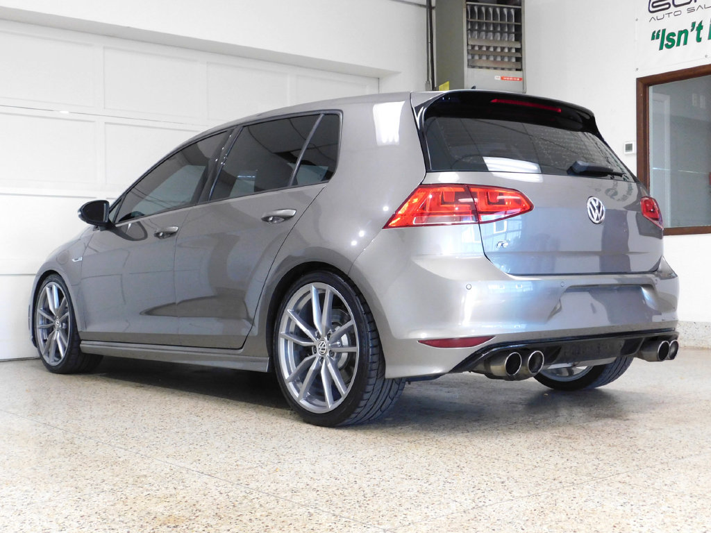 Used 2017 Volkswagen Golf 4-Door AWD/4WD image 6