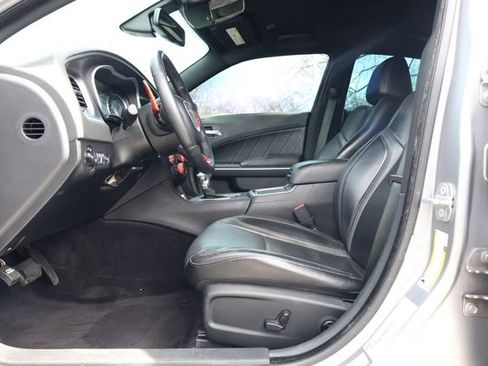 Used 2018 Dodge Charger GT image 12