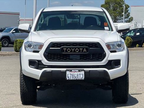 Certified 2023 Toyota Tacoma 4x4 Double Cab w/ Trail Edition image 10