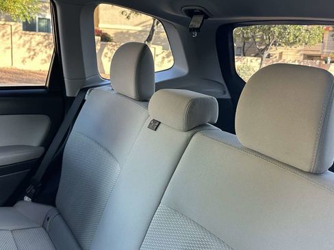 Used 2016 Subaru Forester 2.5i w/ Alloy Wheel Package image 18