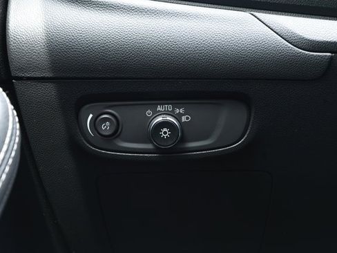 Used 2024 Buick Encore GX Sport Touring FWD image 15