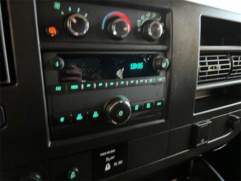 Used 2024 Chevrolet Express 2500 w/ Driver Convenience Package image 18