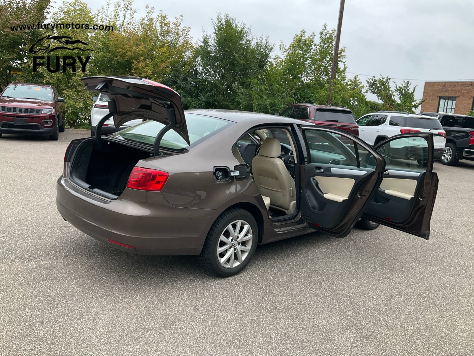Used 2013 Volkswagen Jetta SE FWD image 23
