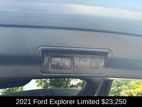 Used 2021 Ford Explorer Limited w/ Equipment Group 301A RWD image 19