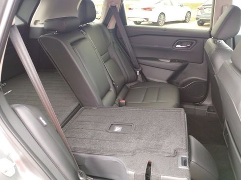 Certified 2025 Nissan Rogue SV w/ SV Premium Package image 16