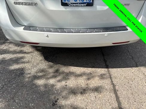 Used 2015 Honda Odyssey Touring Elite image 9