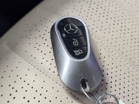 Used 2023 Mercedes-Benz S 500 4MATIC image 24