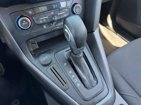 Used 2018 Ford Focus SEL FWD image 30