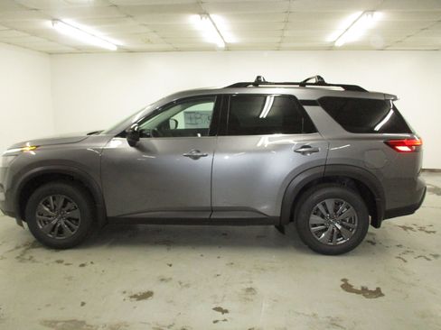 New 2026 Nissan Pathfinder SL w/ SL Premium Package (P04) AWD/4WD image 14