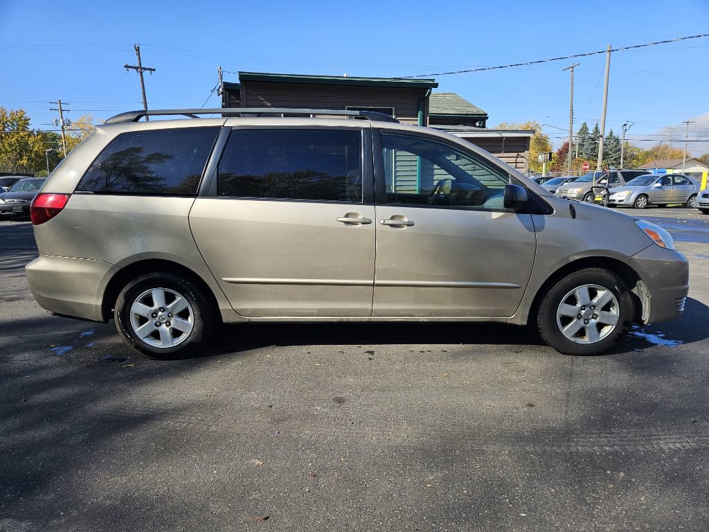 Used 2005 Toyota Sienna CE FWD image 7
