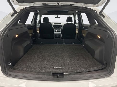 Used 2022 Volkswagen Atlas Cross Sport SE w/ Panoramic Sunroof Package image 22