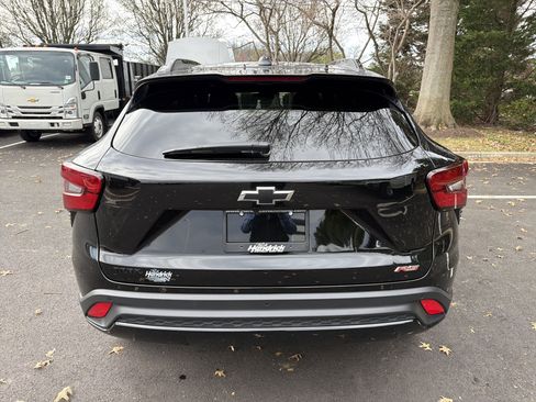 Used 2025 Chevrolet Trax RS w/ Driver Confidence Package image 9