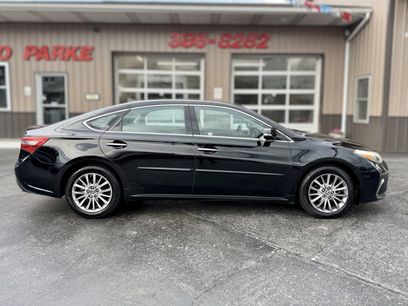 Used 2016 Toyota Avalon Limited w/ Toyota Safety Sense Package