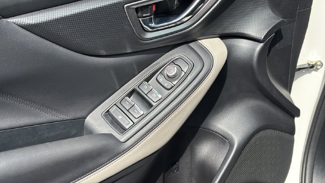 Used 2023 Subaru Forester Limited AWD/4WD image 18