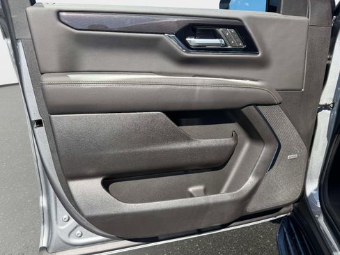 New 2026 GMC Yukon Elevation image 17