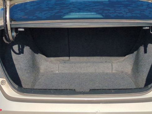 Used 2018 Honda Accord EX-L image 25