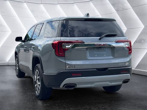 Used 2023 GMC Acadia SLE AWD/4WD image 4