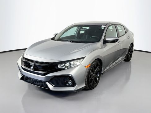 Used 2018 Honda Civic Sport image 4