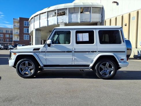 Used 2017 Mercedes-Benz G 550 image 2